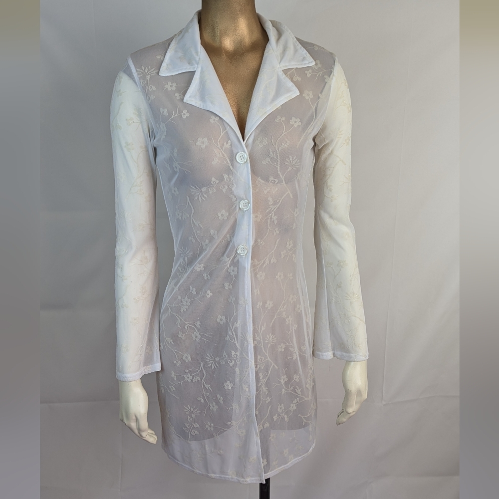 Breakin' Loose Y2K White Floral Glitter Mesh Duster XS
